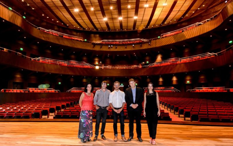 El Teatro del Bicentenario sorprendió a autoridades nacionales del INT