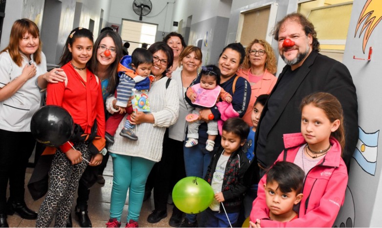 Los niños del hospital sonrieron junto al Teatro del Bicentenario