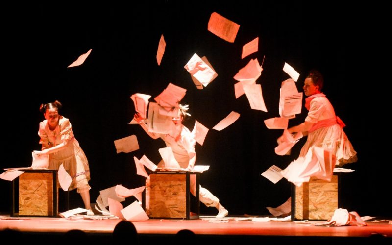 “Cubo”, la obra de Ser o no ser-clown en la Sala Auditórium del Teatro del Bicentenario