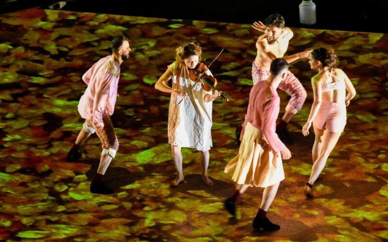 Estrenó «Réquiem» en el Teatro del Bicentenario y fue ovacionada por el público