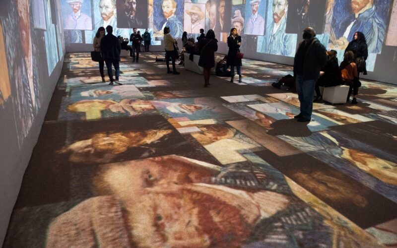 El Teatro del Bicentenario recibe la muestra inmersiva de Van Gogh