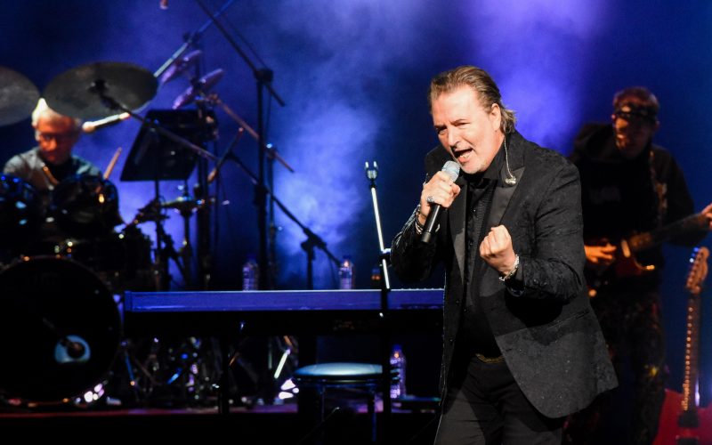 MIGUEL MATEOS SINFÓNICO: LA VUELTA DEL GRAN CANTANTE ARGENTINO A SAN JUAN