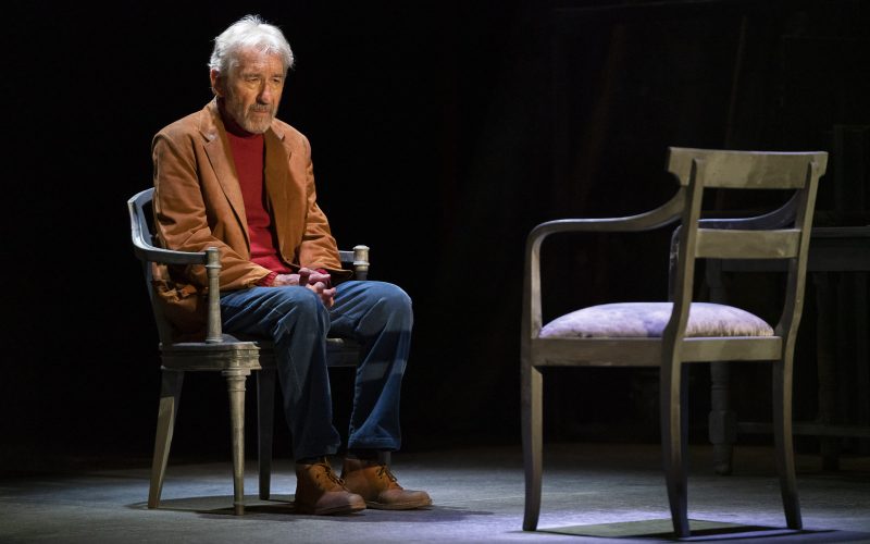 PREVENTA EXCLUSIVA: JOSÉ SACRISTÁN LLEGA A SAN JUAN CON SU UNIPERSONAL “SEÑORA DE ROJO SOBRE FONDO GRIS”