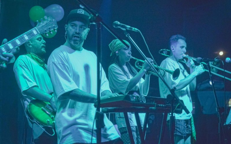 SAWABONA TRAE AL TB “OTOÑO HASTA EL PISO