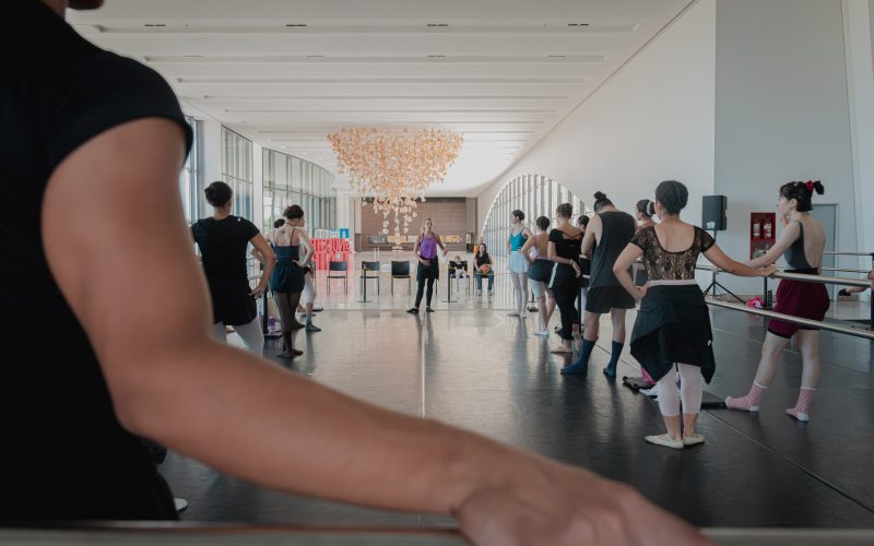 CON UNA EXITOSA CONVOCATORIA EL TEATRO DEL BICENTENARIO DIO INICIO AL SEMINARIO DE DANZA – INTENSIVO DE VERANO