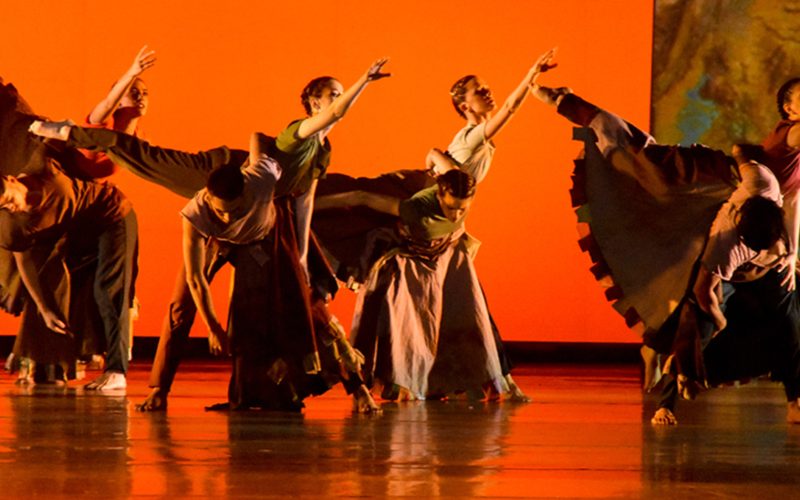 El Teatro del Bicentenario convoca bailarines para “Mujeres Argentinas”