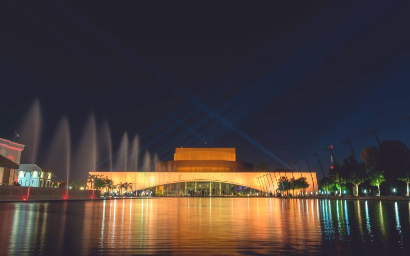 El Teatro del Bicentenario celebra sus 10 años con La Traviata y El Lago de los Cisnes del Teatro Colón